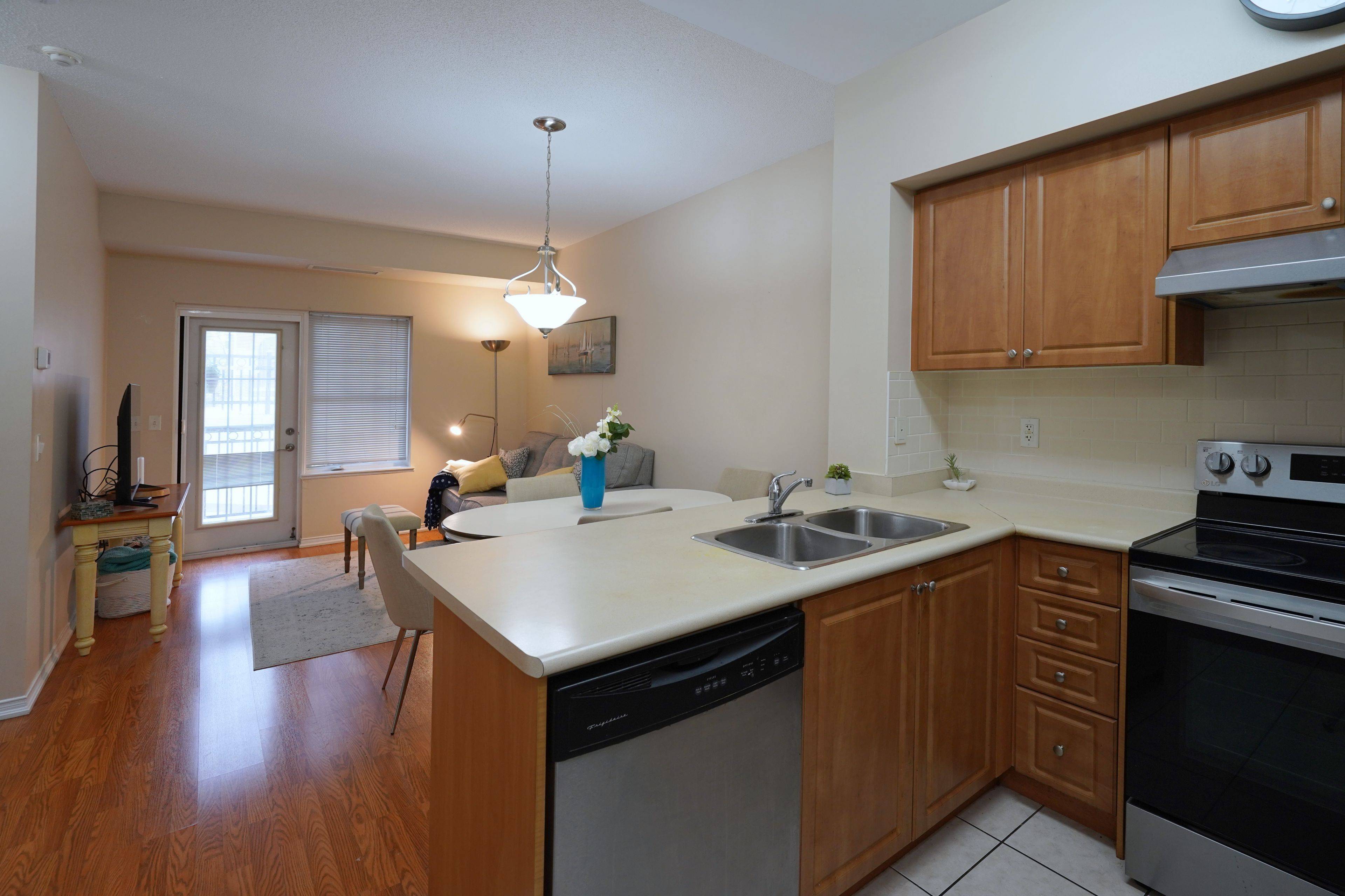 Vaughan, ON L4N 7J7,9973 Keele ST #101