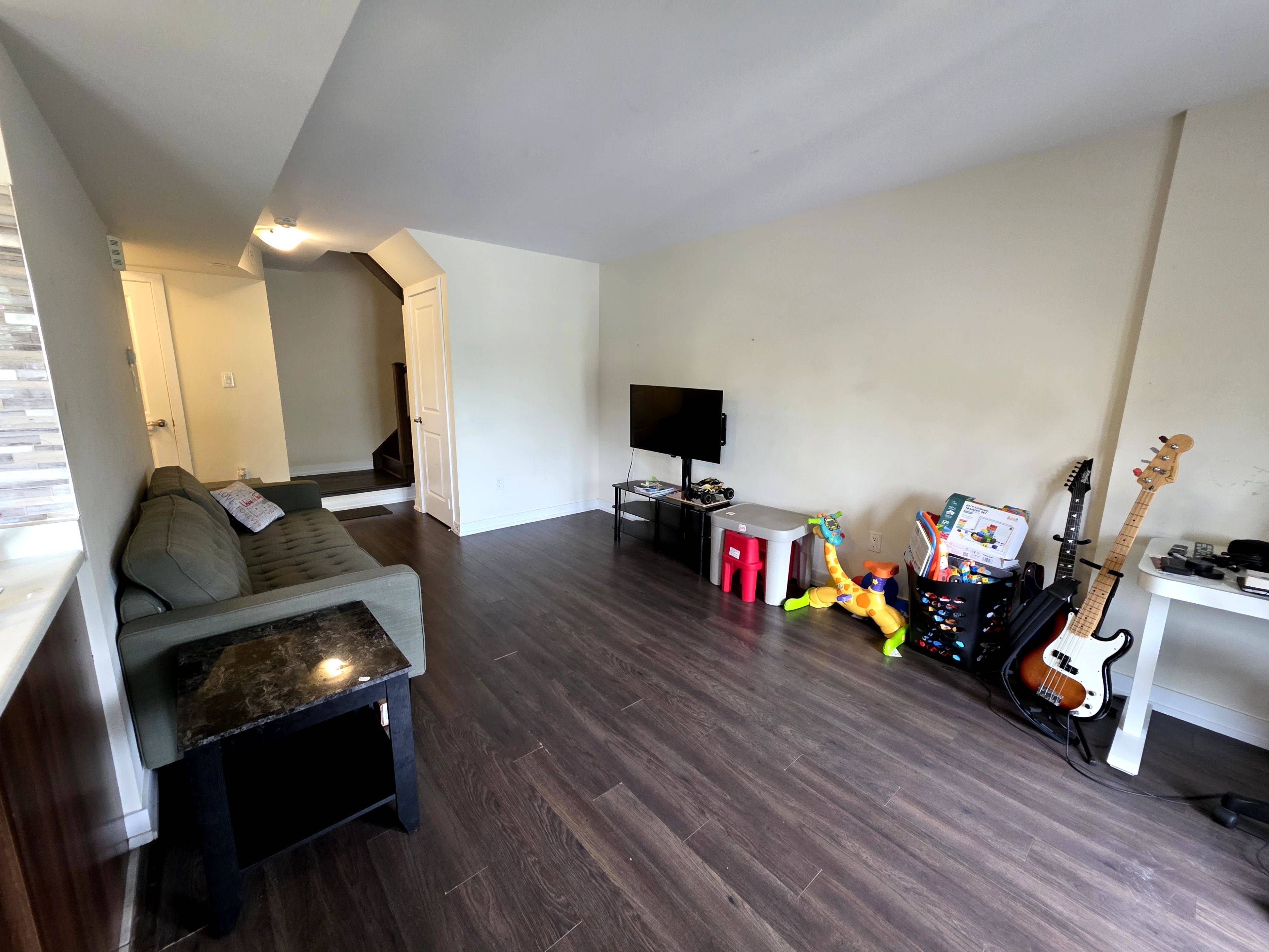 Toronto W05, ON M9M 1M3,2355 Sheppard AVE W #234