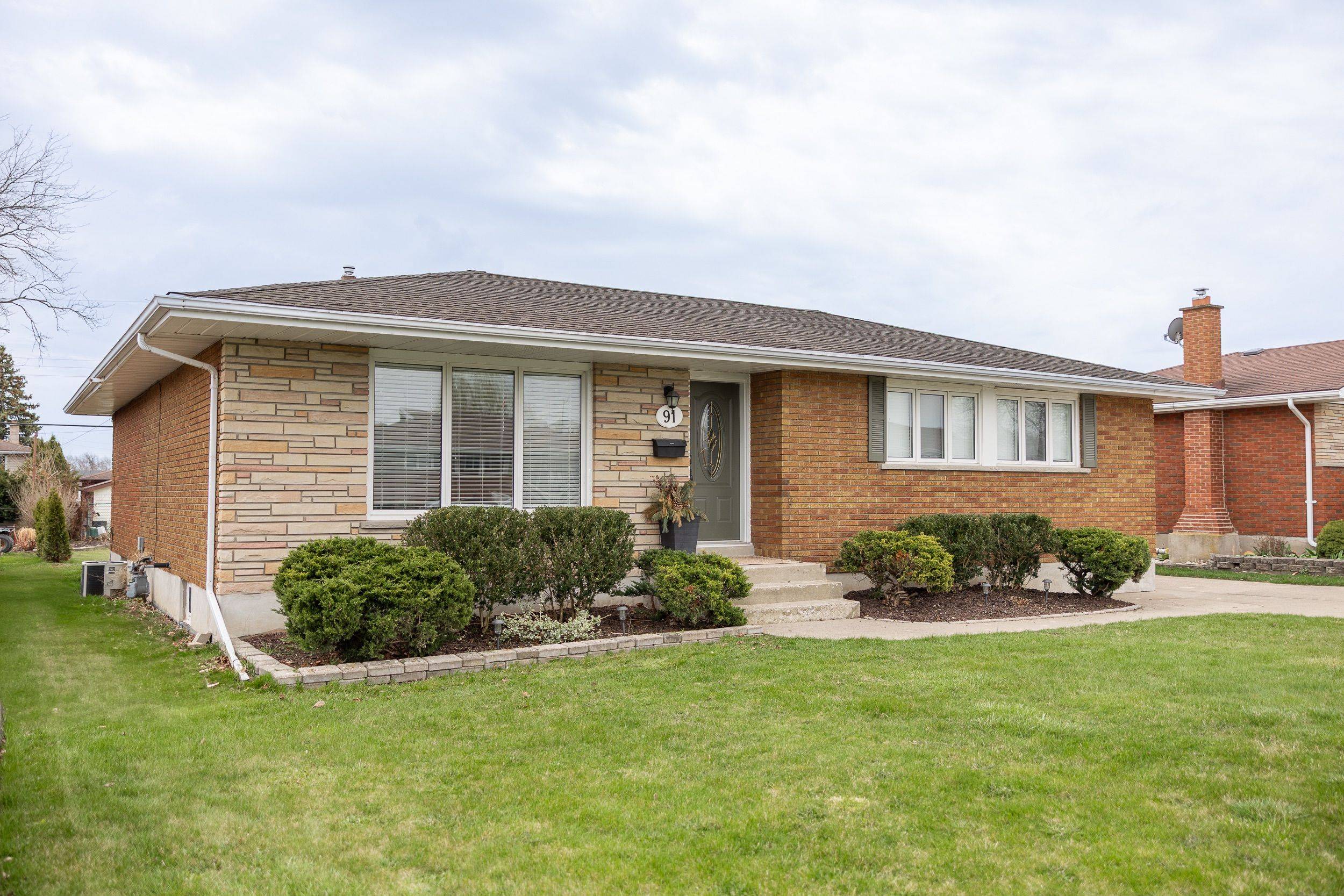 Thorold, ON L2V 3B8,91 Elgin ST