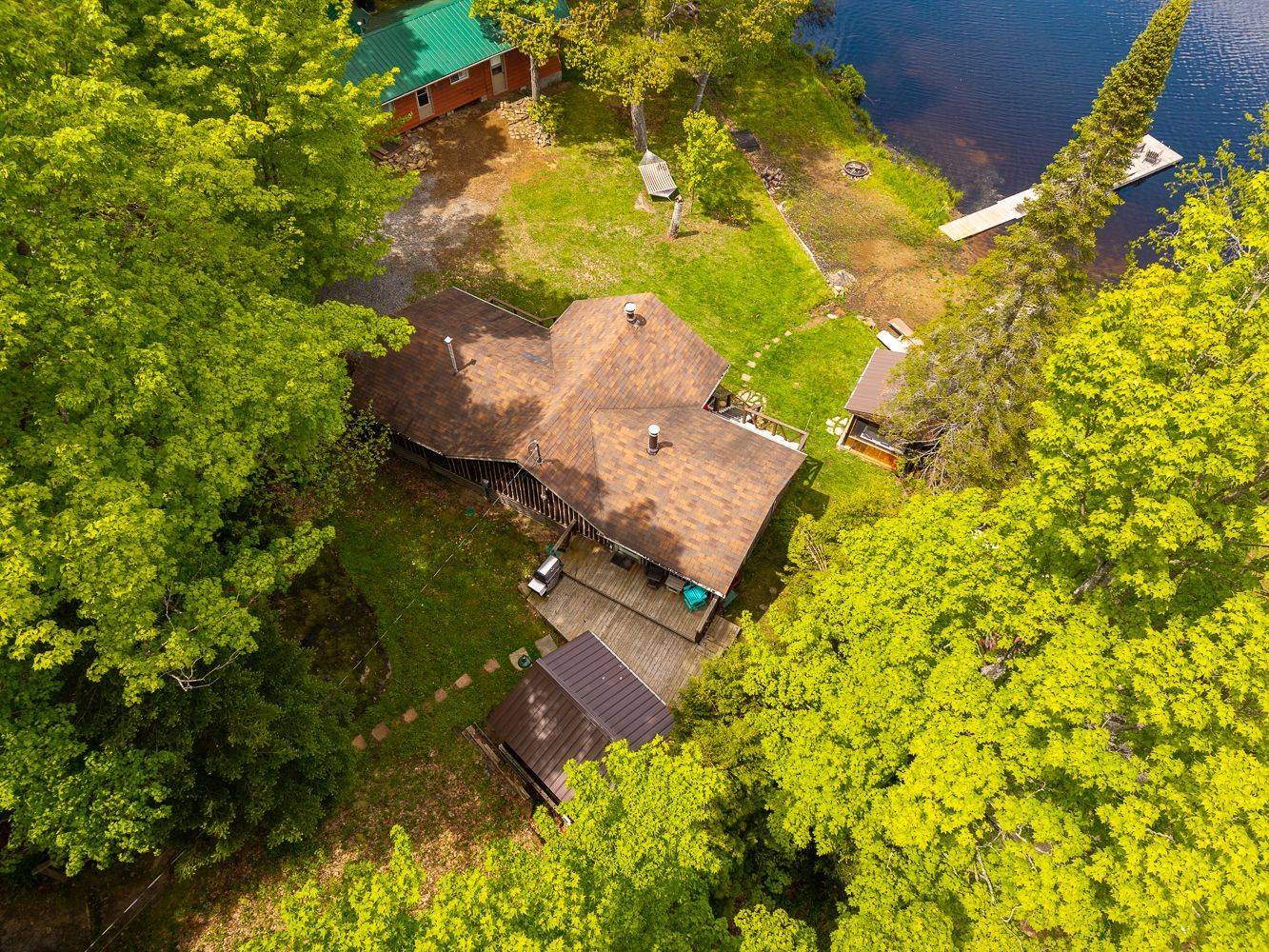 Huntsville, ON P0B 1M0,247 Mainhood RD