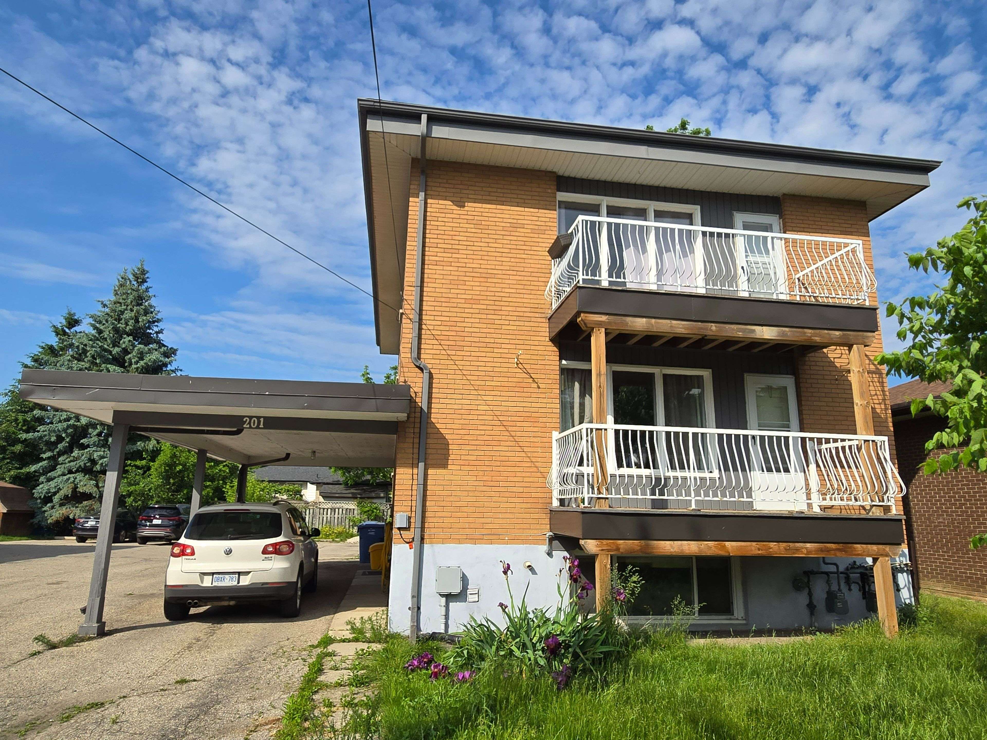 201 Alma ST N, Guelph, ON N1H 5X9