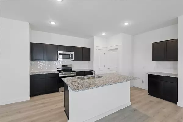 Godley, TX 76044,212 Mercy Street