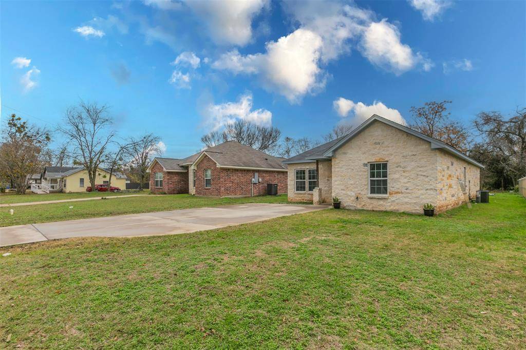 Waco, TX 76704,1114 Houston Street