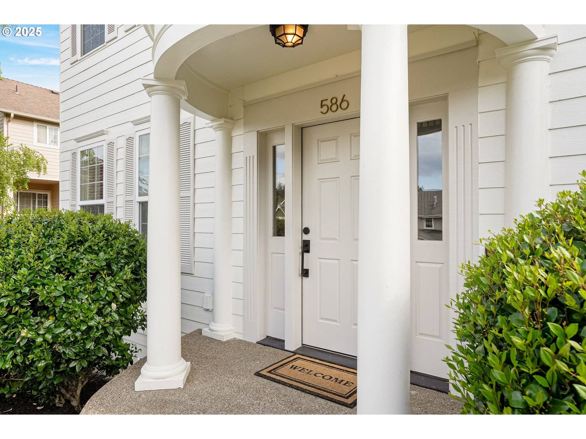 Salem, OR 97306,586 VALDERAMA AVE