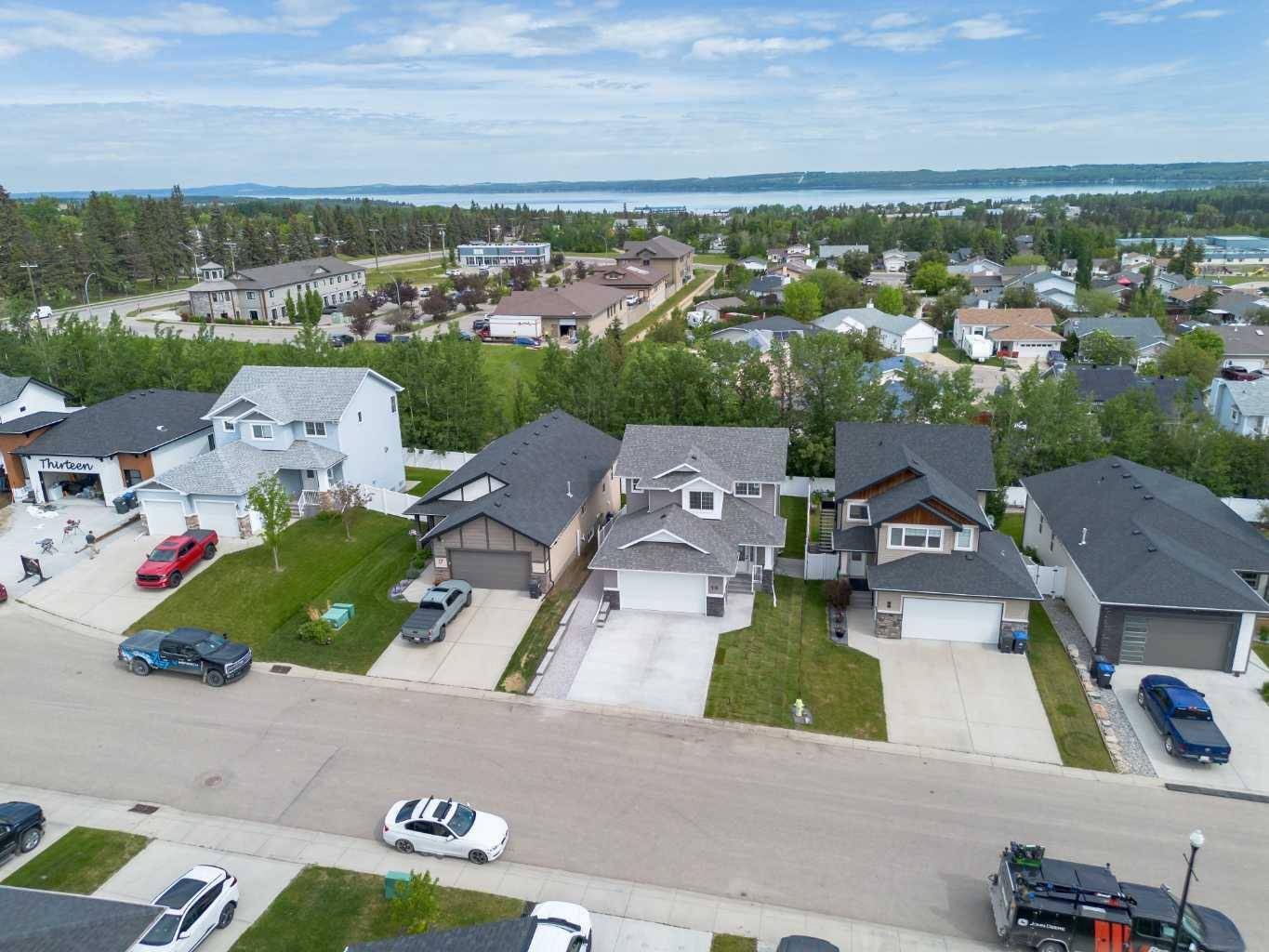 Sylvan Lake, AB T4S 0L6,19 Cole Way