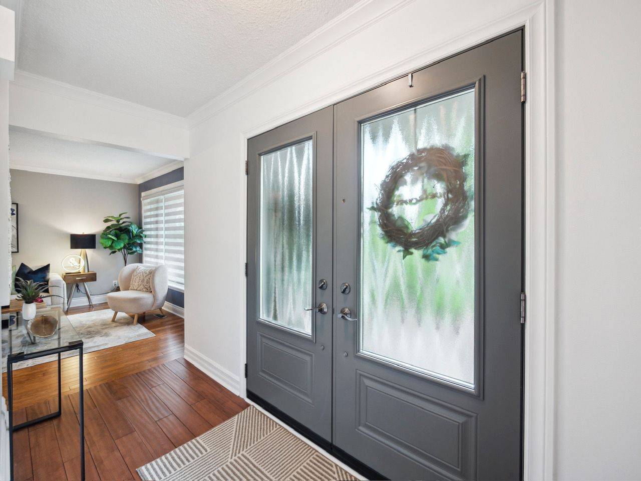 Toronto E07, ON M1V 1P9,107 White Heather BLVD