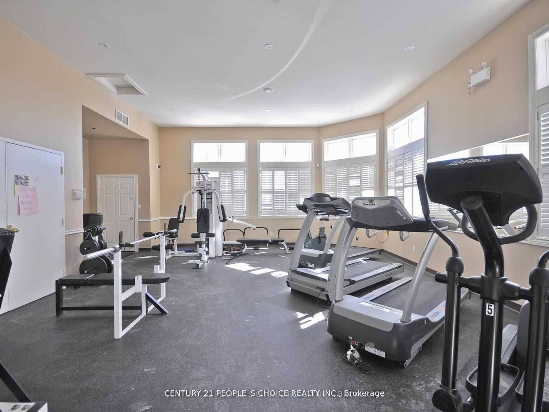 Oakville, ON L6M 4N4,1480 Bishops Gate #410
