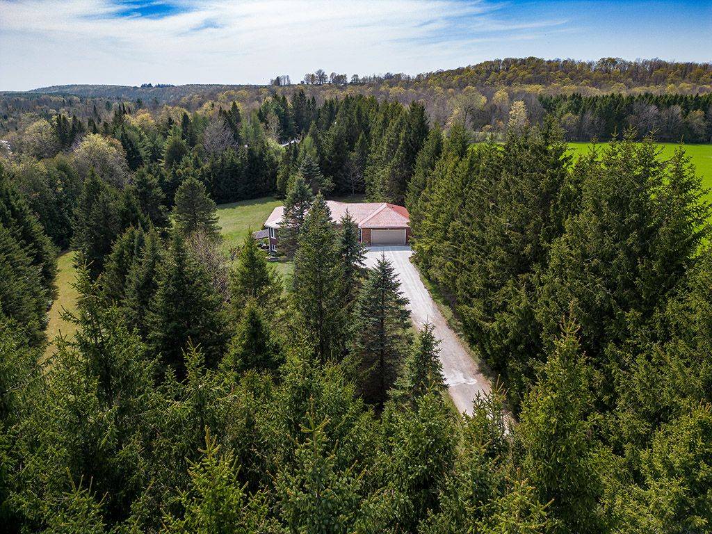 West Grey, ON N0C 1H0,494502 Traverston RD