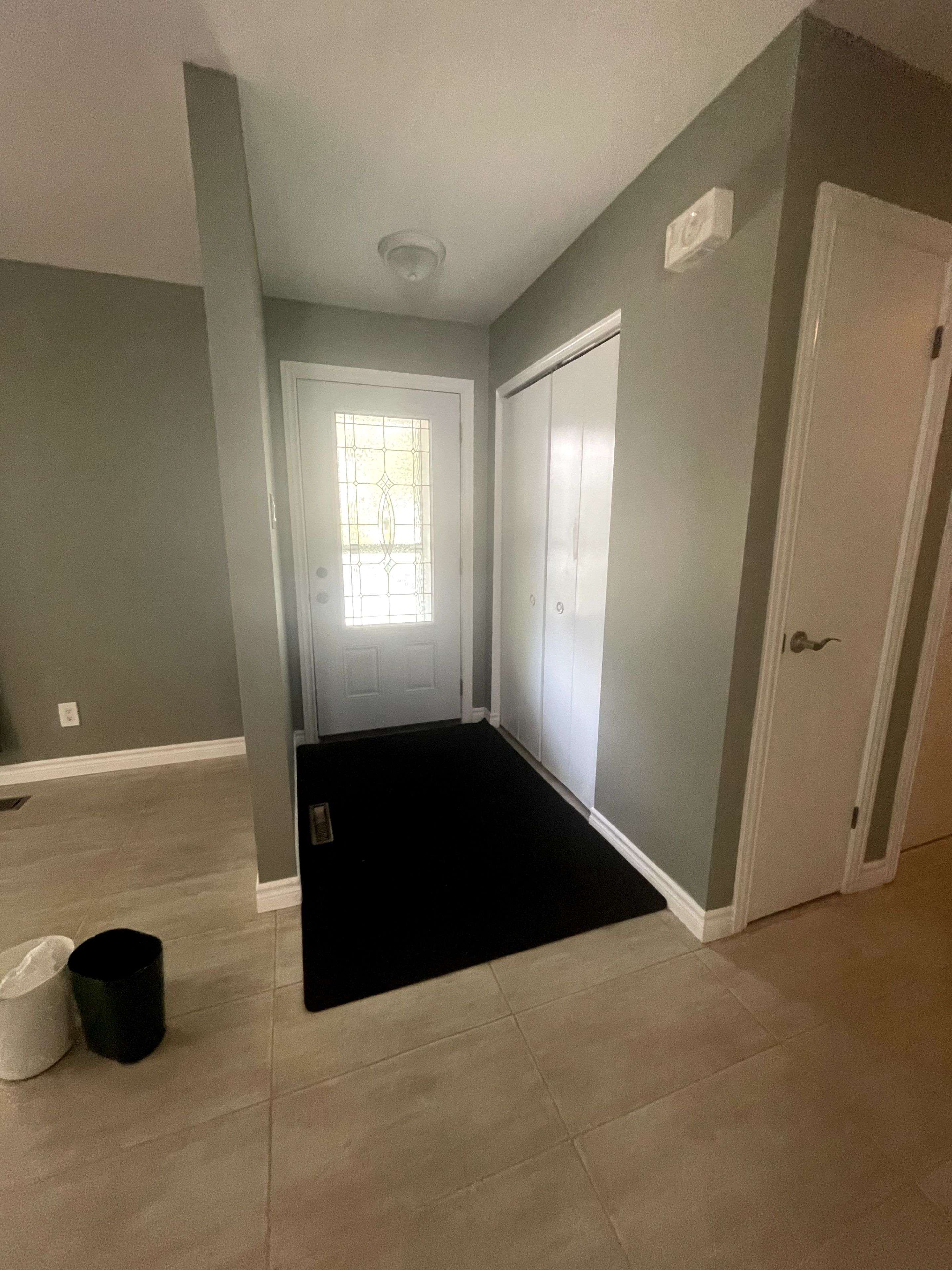 London South, ON N6J 3R2,104 Applewood CRES #Main