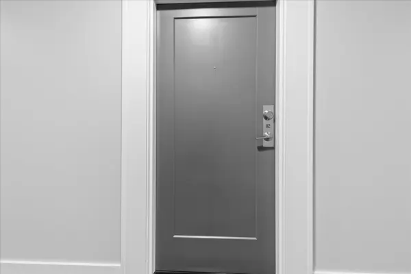 Stratford, ON N5A 0G7,255 John ST N #112