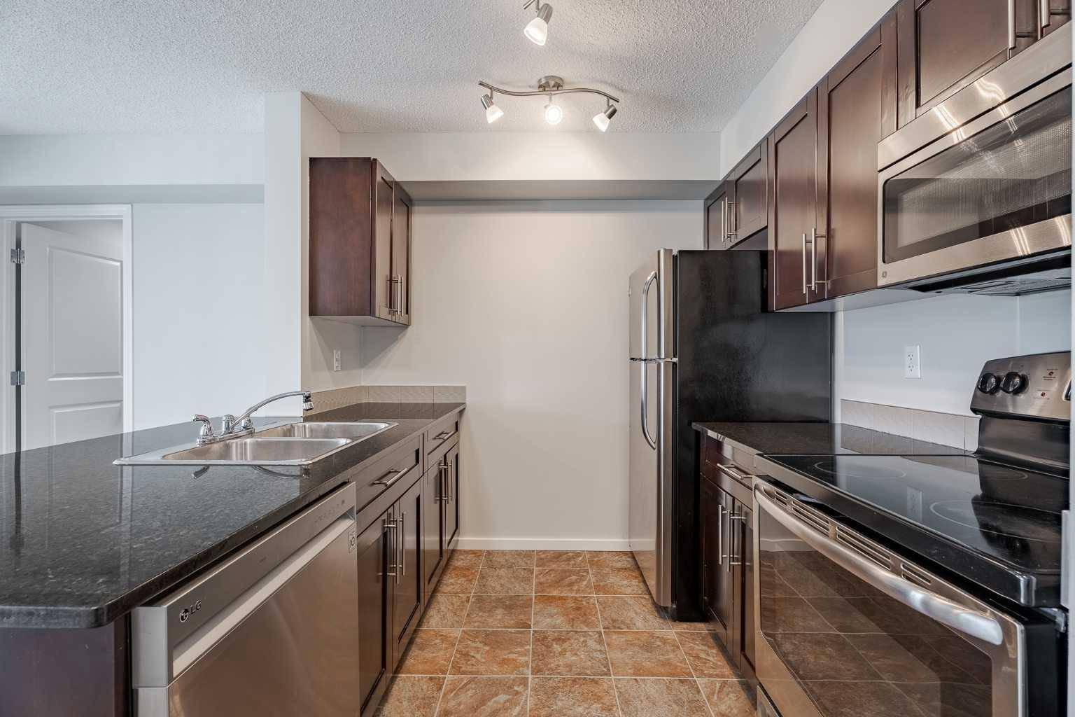 Airdrie, AB T4B3V7,403 Mackenzie WAY Southwest #8307