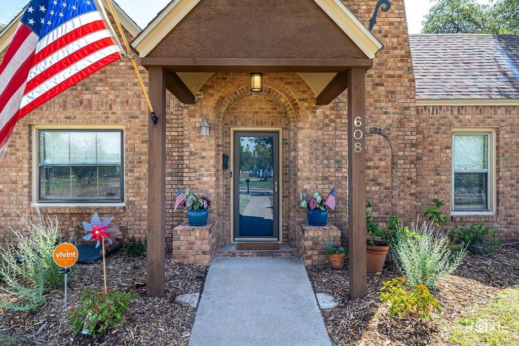 608 E Parkway St, San Angelo, TX 76901