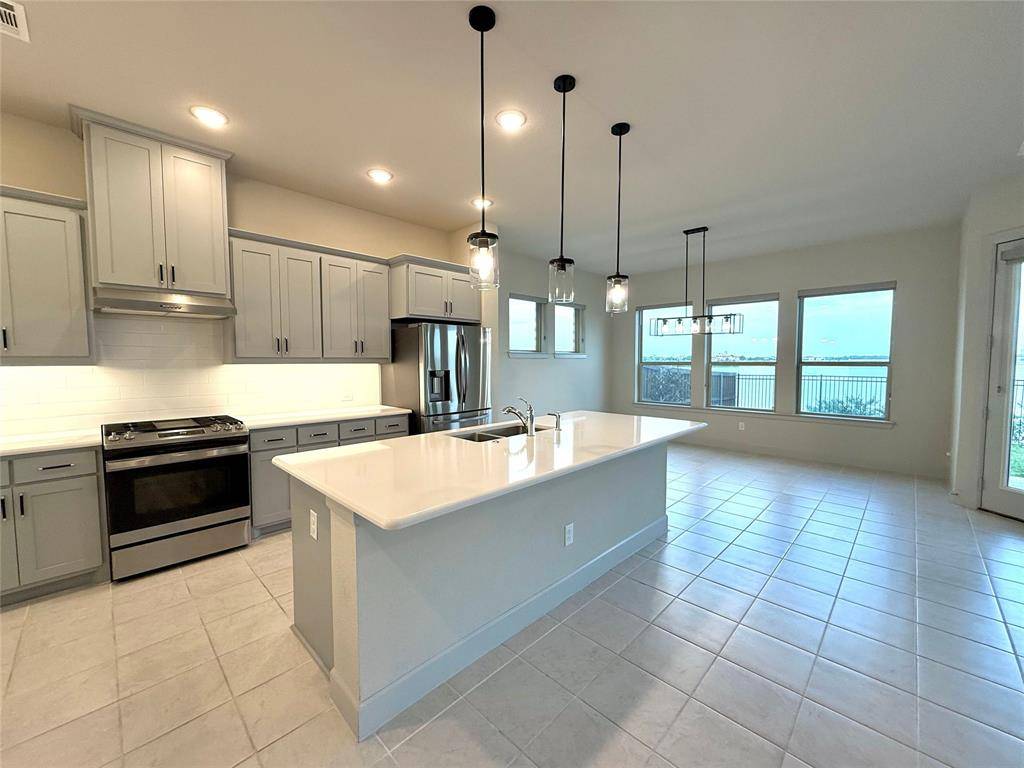 Arlington, TX 76005,3341 Monarch Pass Drive