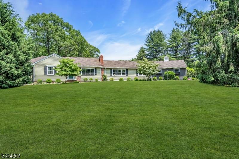 Peapack Gladstone Boro, NJ 07977,27 Highland Ave