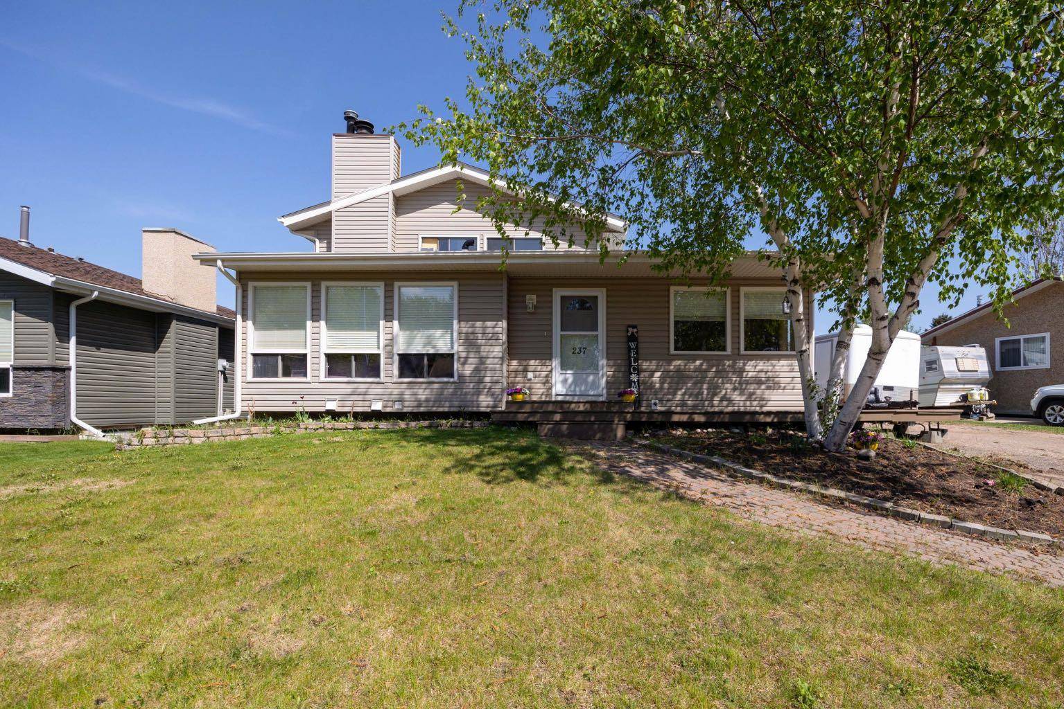 237 Ermine CRES, Fort Mcmurray, AB t9h4m7