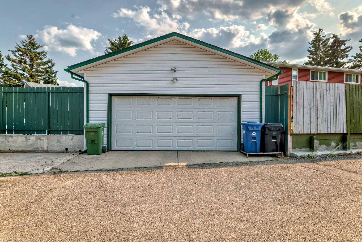Calgary, AB t1y2b1,420 Whitehorn PL Northeast