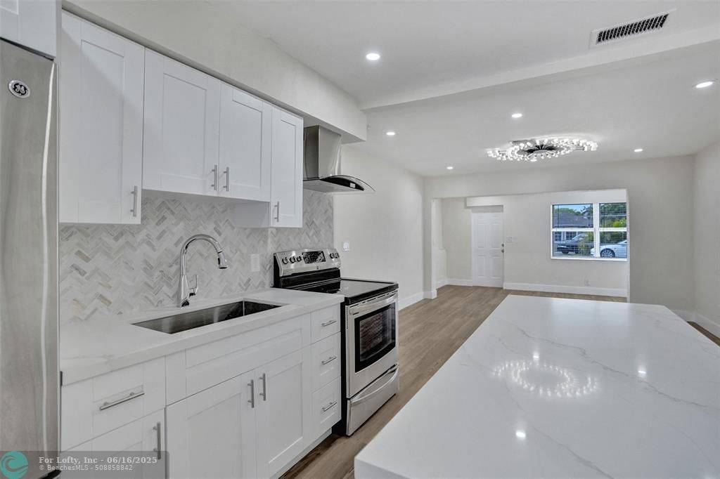 2515 Arthur St, Hollywood, FL 33020