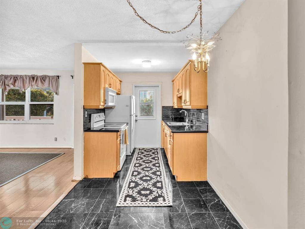 Lauderdale By The Sea, FL 33308,224 Hibiscus Avenue  #258