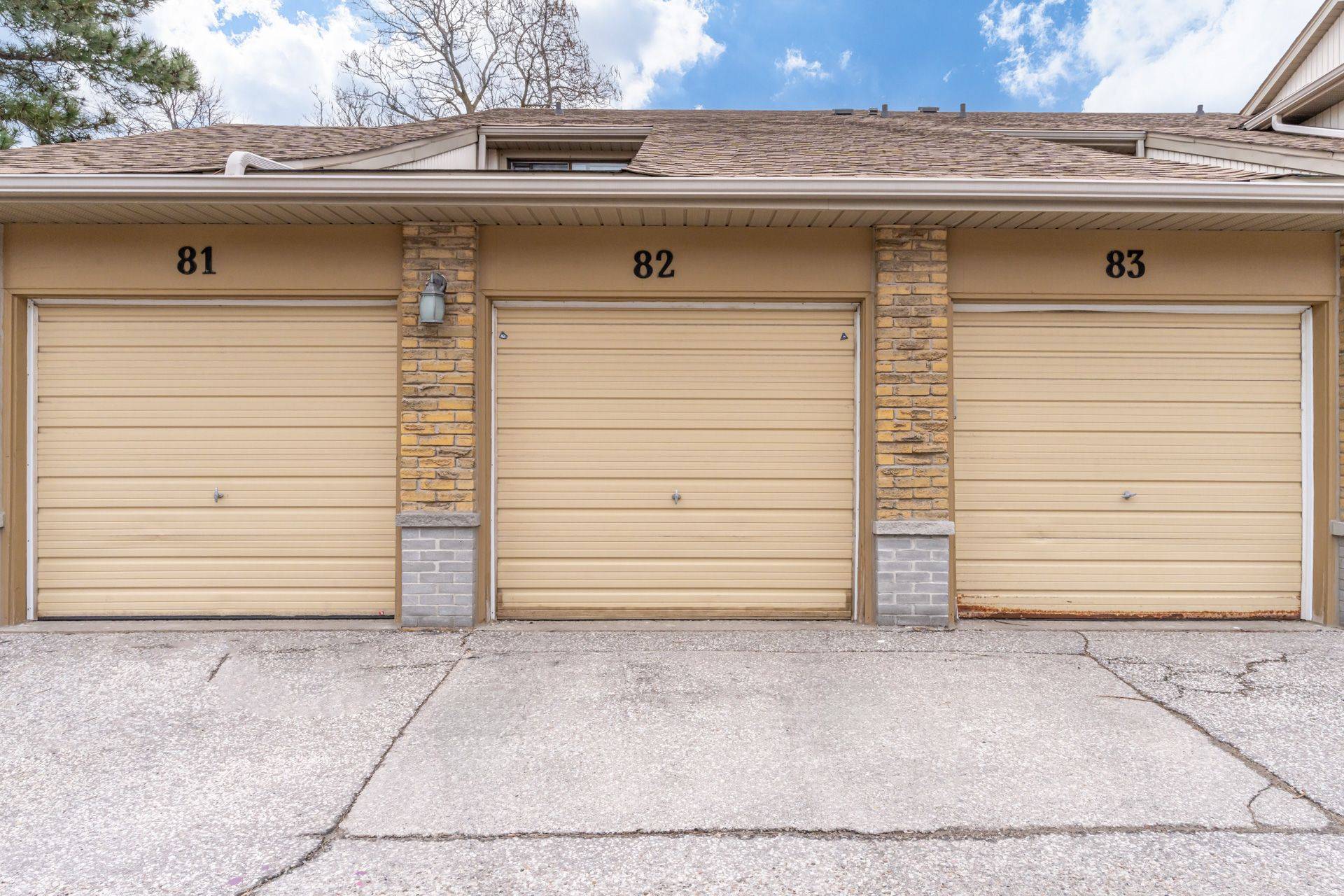 Mississauga, ON L5N 2L6,6797 Formentera AVE #82