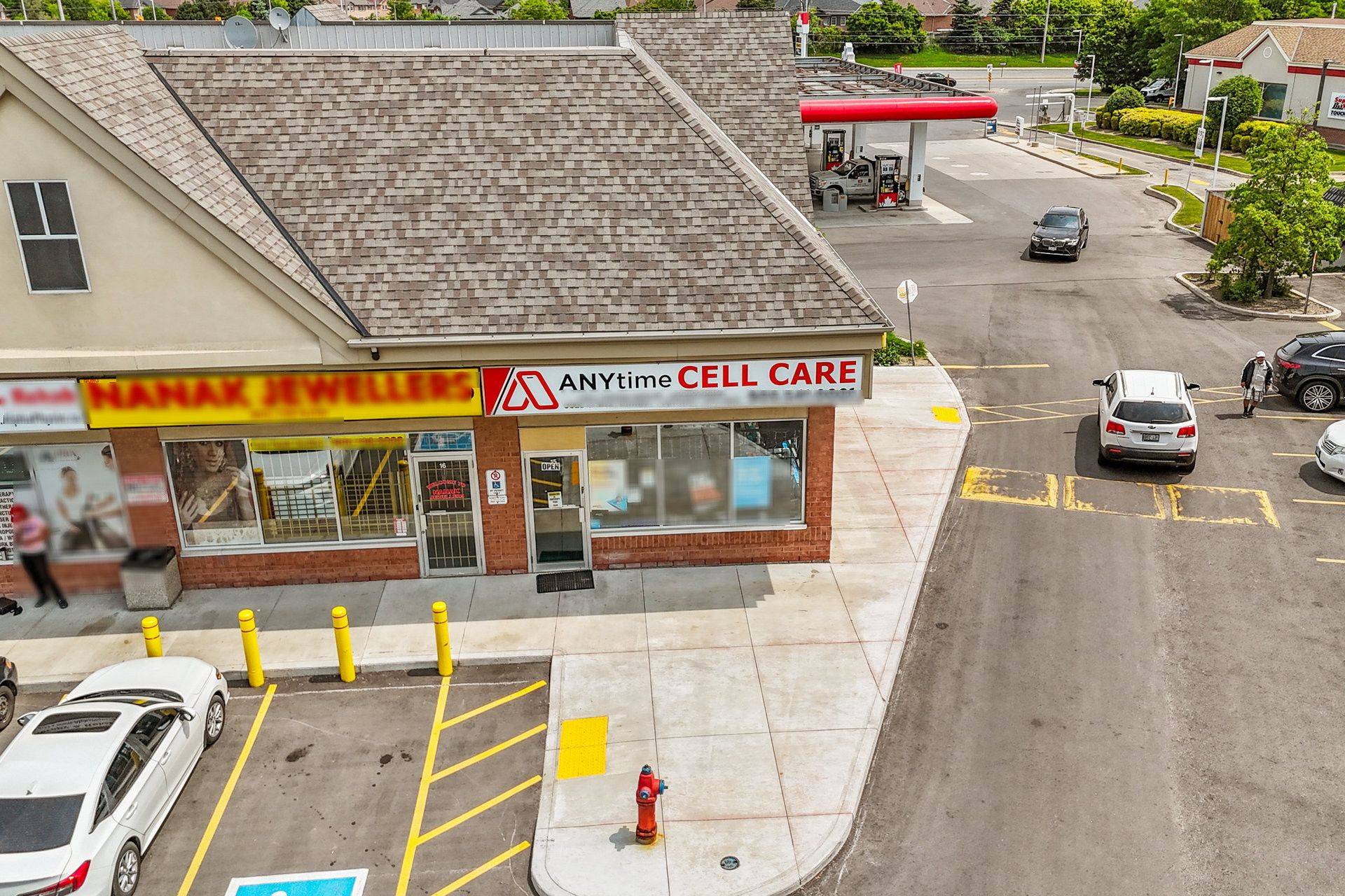Brampton, ON L6R 3J6,2955 Sandalwood Pkwy E #15