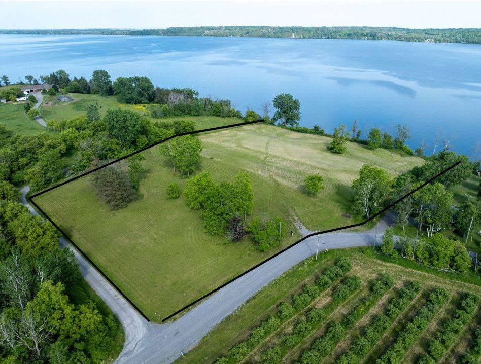 224 Bayshore RD, Greater Napanee, ON K0H 1G0