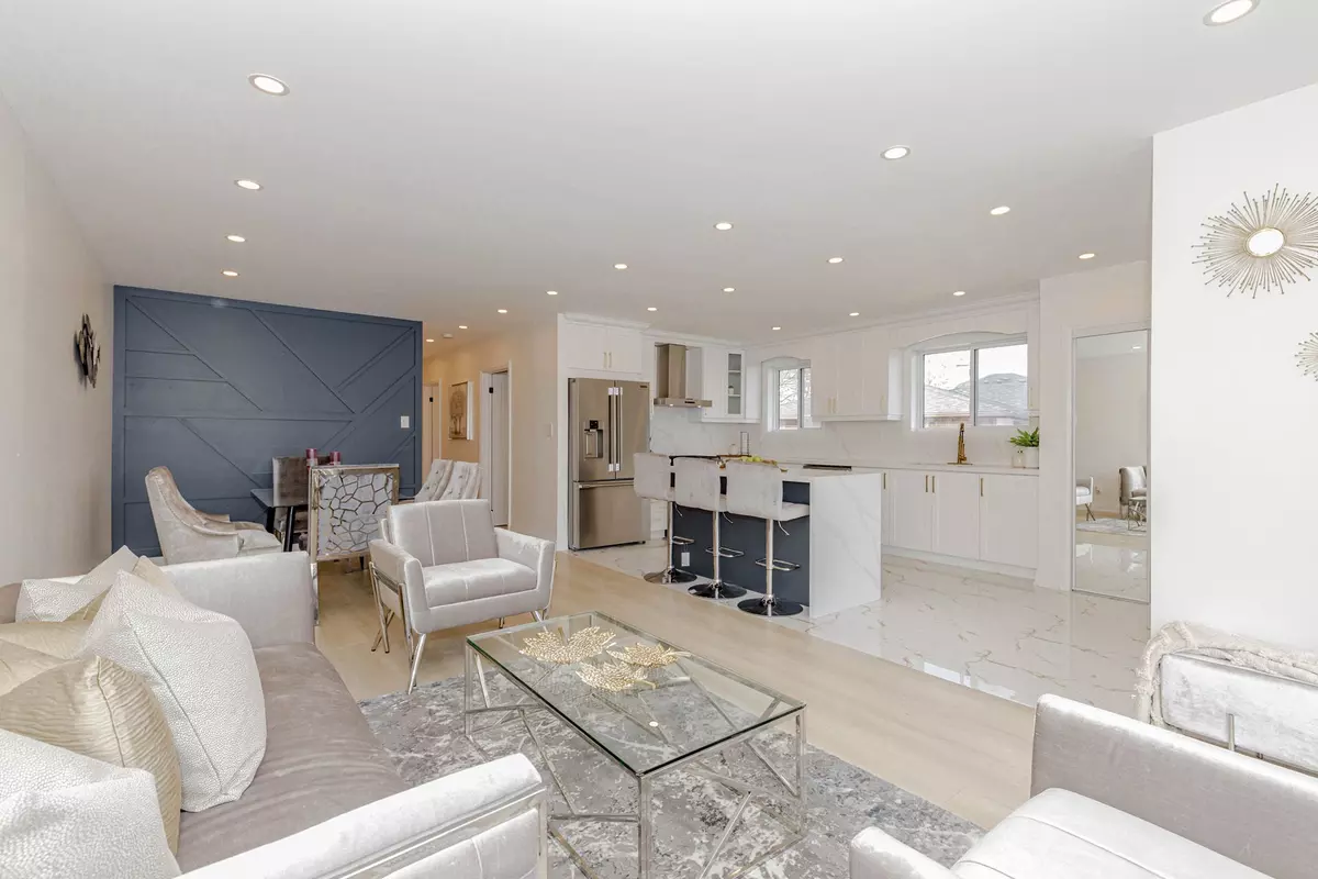 Brampton, ON L6T 1H6,96 Avondale BLVD