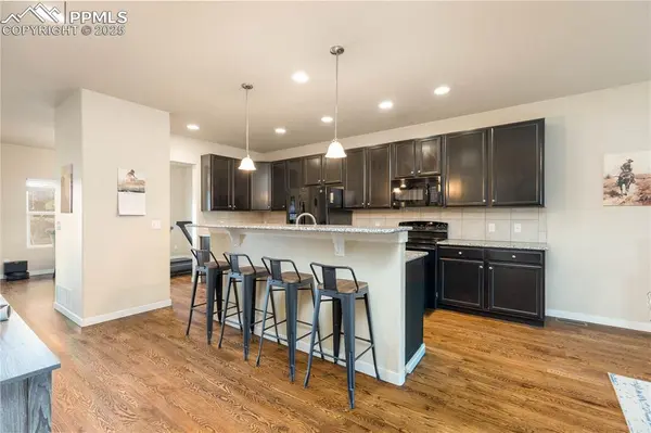 930 Antrim LOOP, Colorado Springs, CO 80910