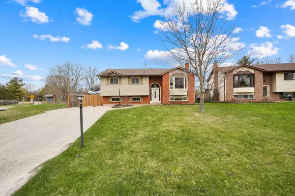 52 ROTH ST, Essa, ON L3W 0G7