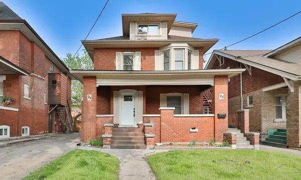 24 Leinster AVE S #Lower, Hamilton, ON L8M 3A1