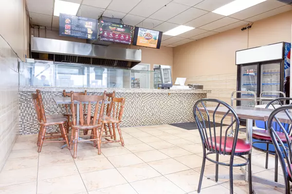 Hamilton, ON L8J 2V8,2241 Rymal RD E #Unit E