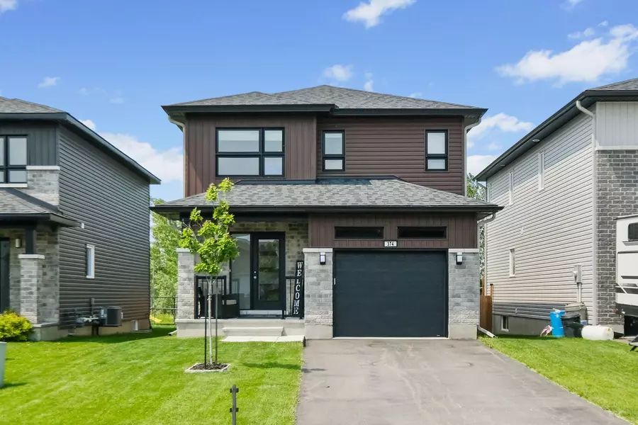 374 Trillium CIR, Alfred And Plantagenet, ON K0A 3K0