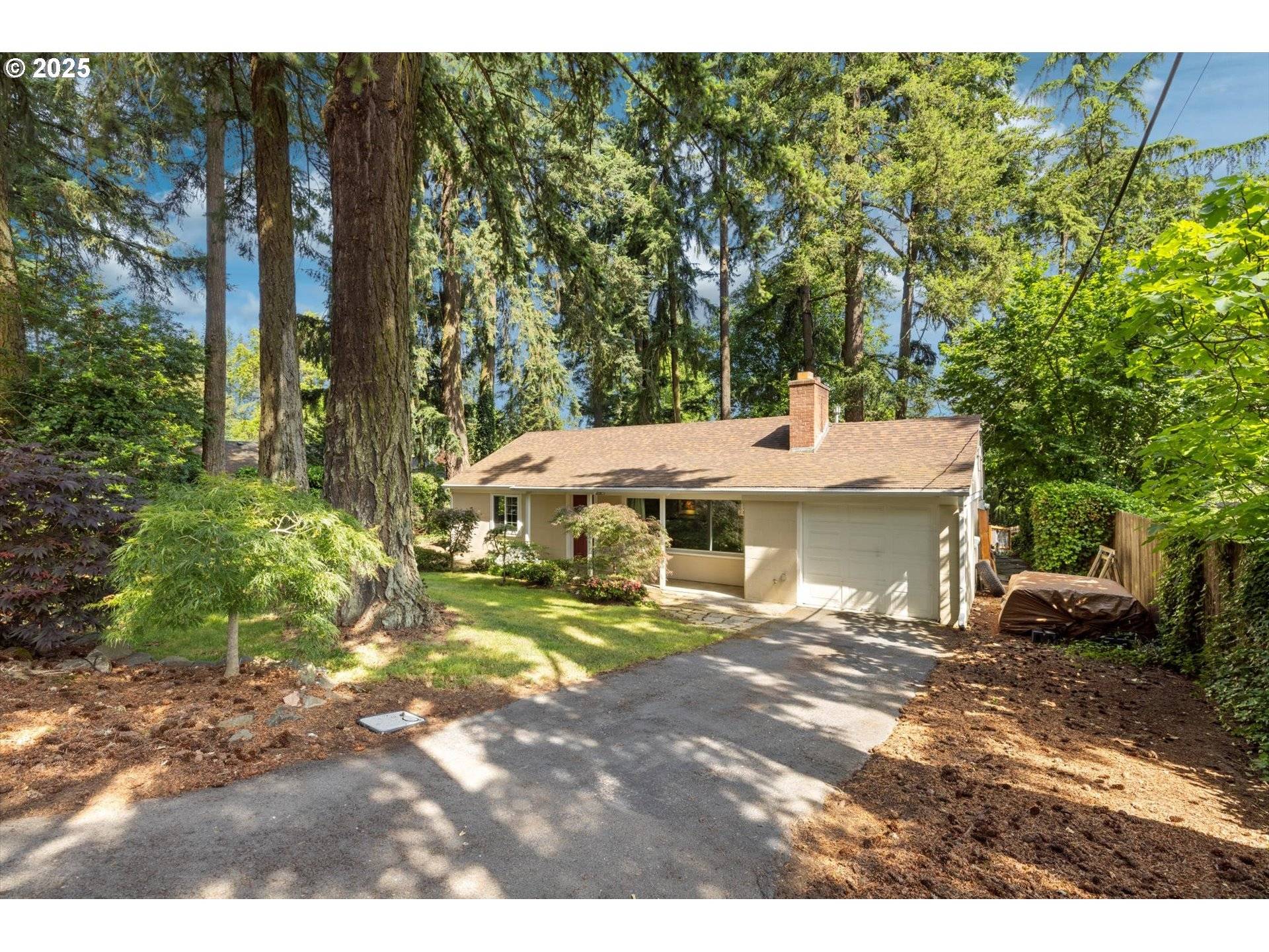 Lake Oswego, OR 97034,1725 SOUTHSHORE BLVD