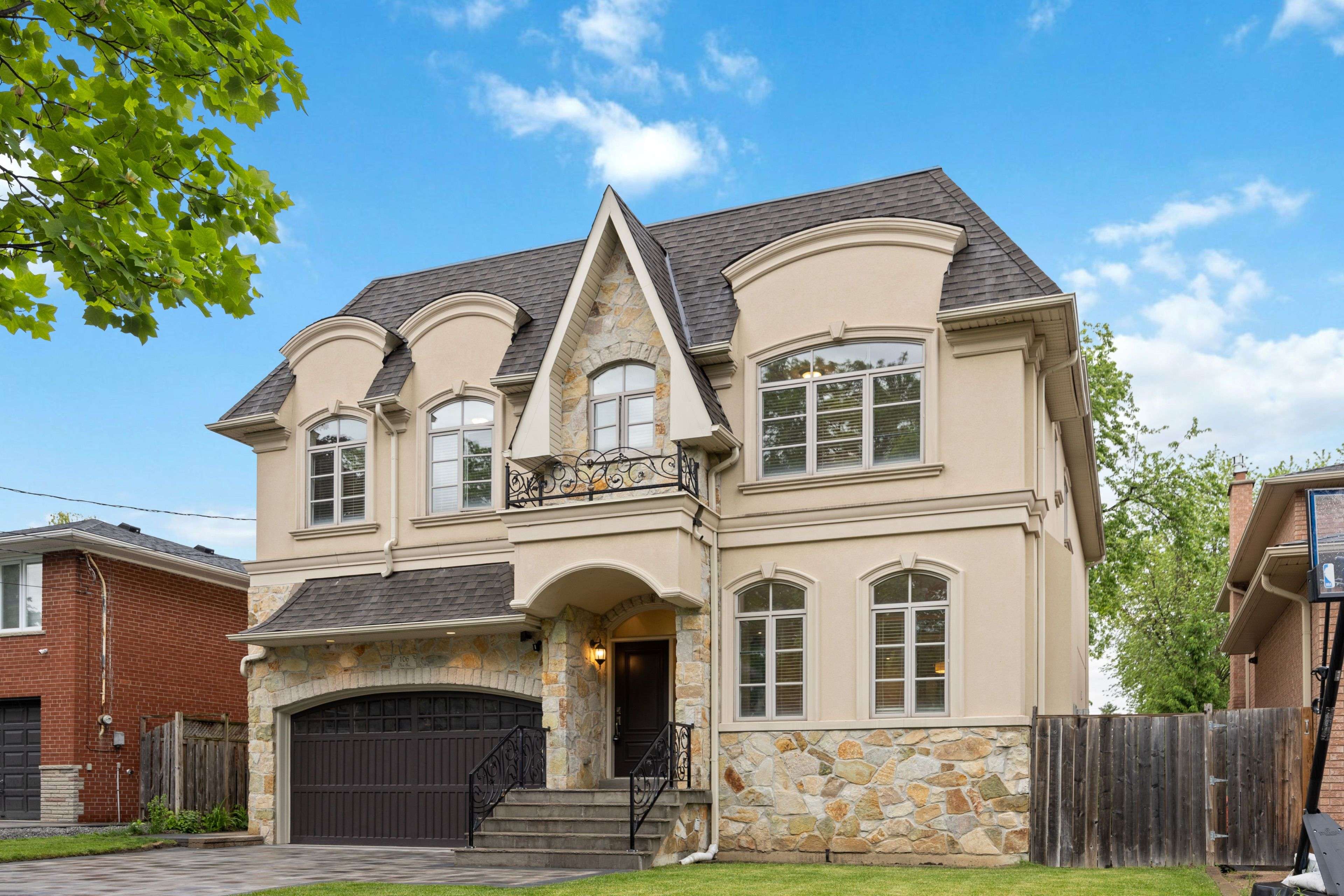 Toronto C14, ON M2N 4N8,106 Olive AVE