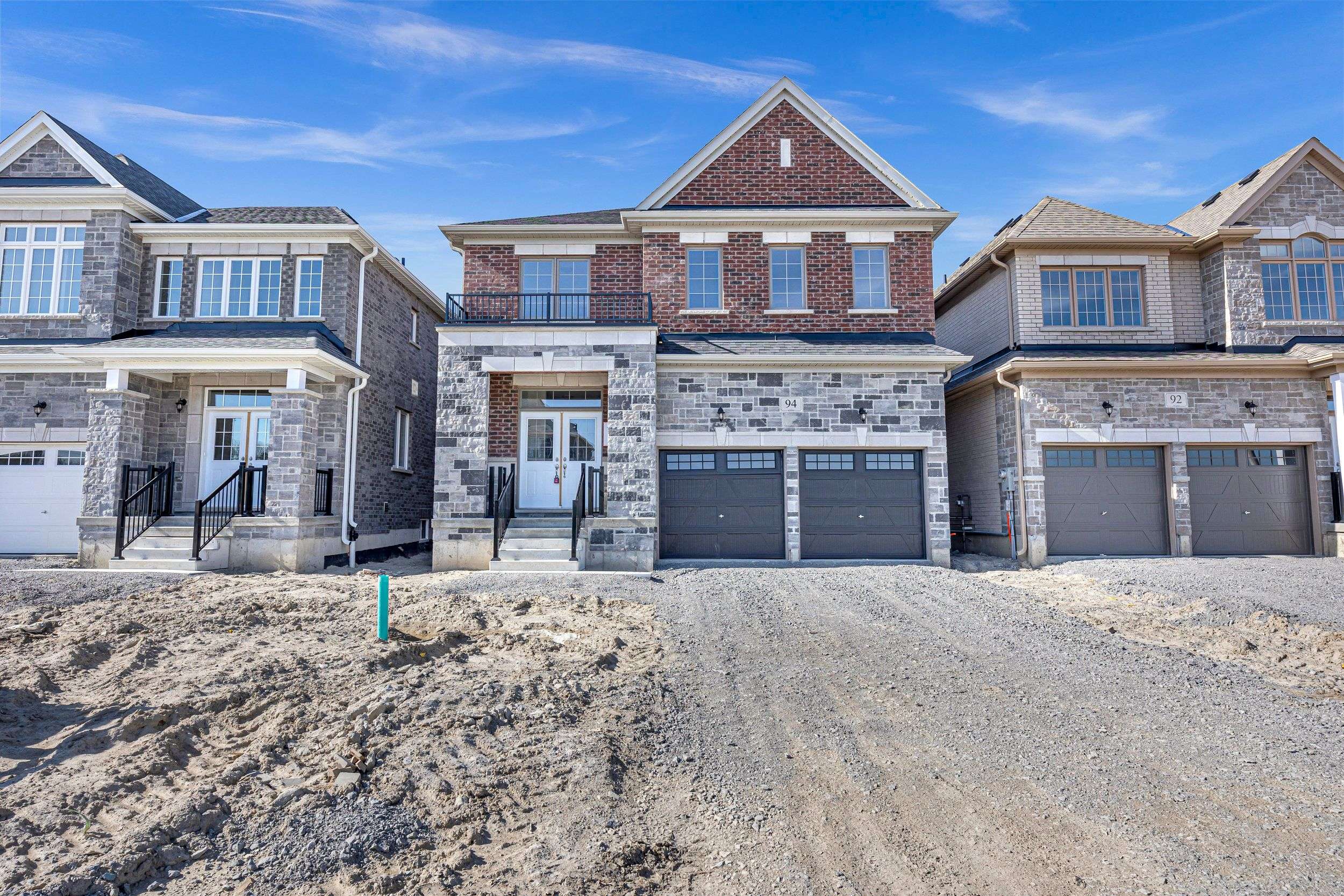 New Tecumseth, ON L0G 1A0,94 Brethet HTS