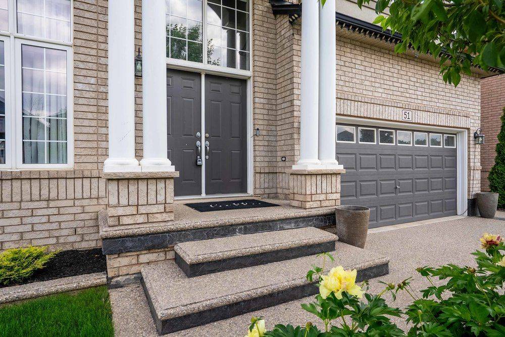 Hamilton, ON L9K 0G3,51 Weaver DR