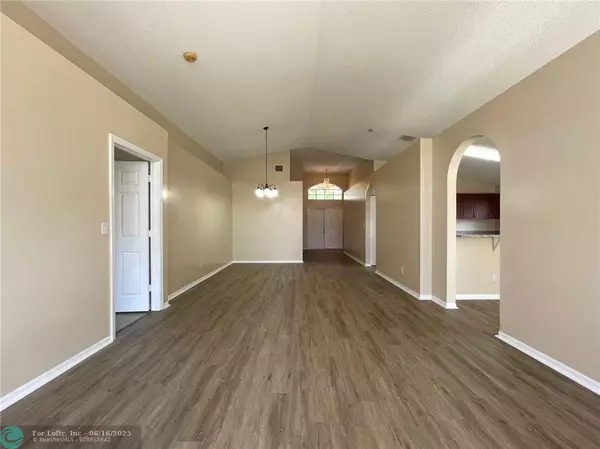 Miramar, FL 33029,18062 SW 27th St