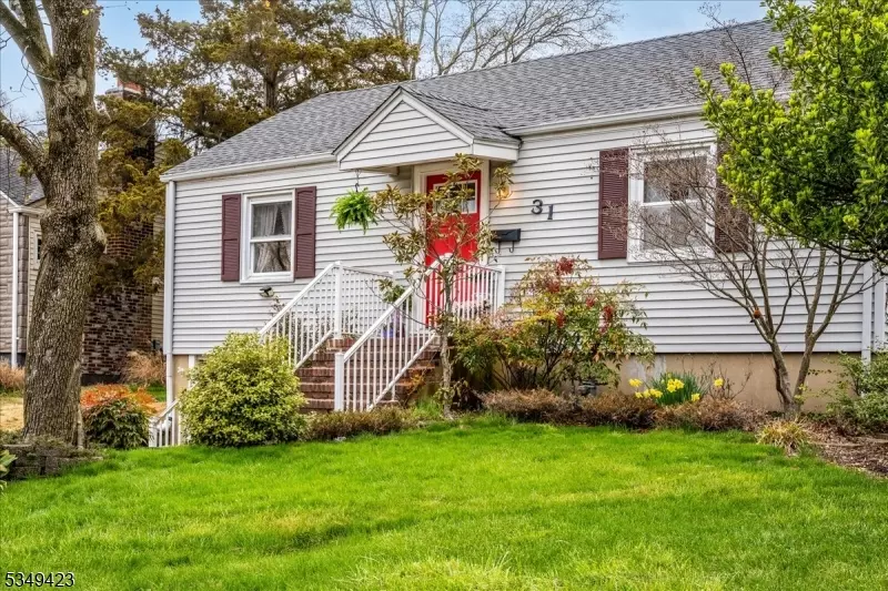 31 La Grande Ave, Fanwood Boro, NJ 07023