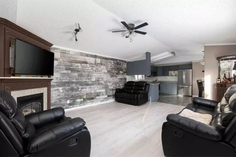 120 Hunter ST, Fort Mcmurray, AB T9K 2K6