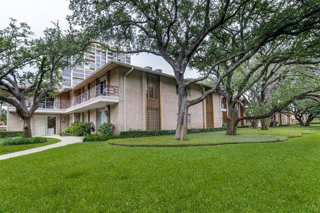 Dallas, TX 75225,6328 Bandera Avenue #C