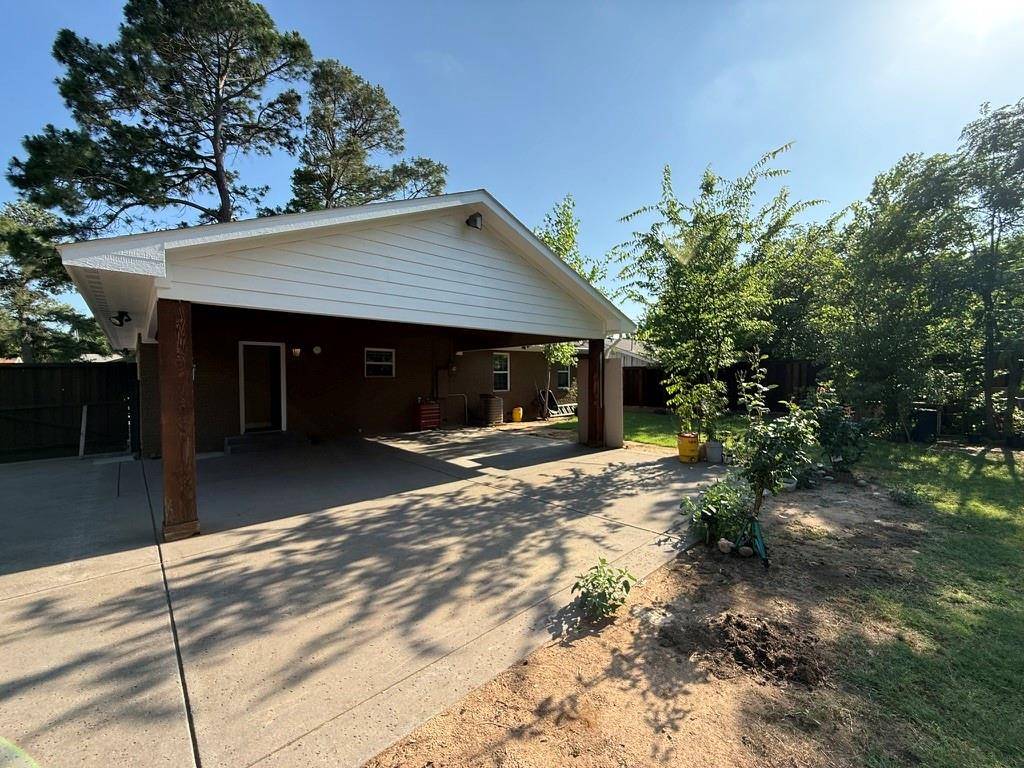 Lewisville, TX 75057,533 Pine Street