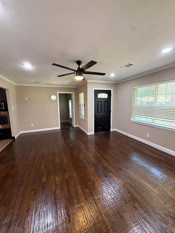 Lewisville, TX 75057,533 Pine Street