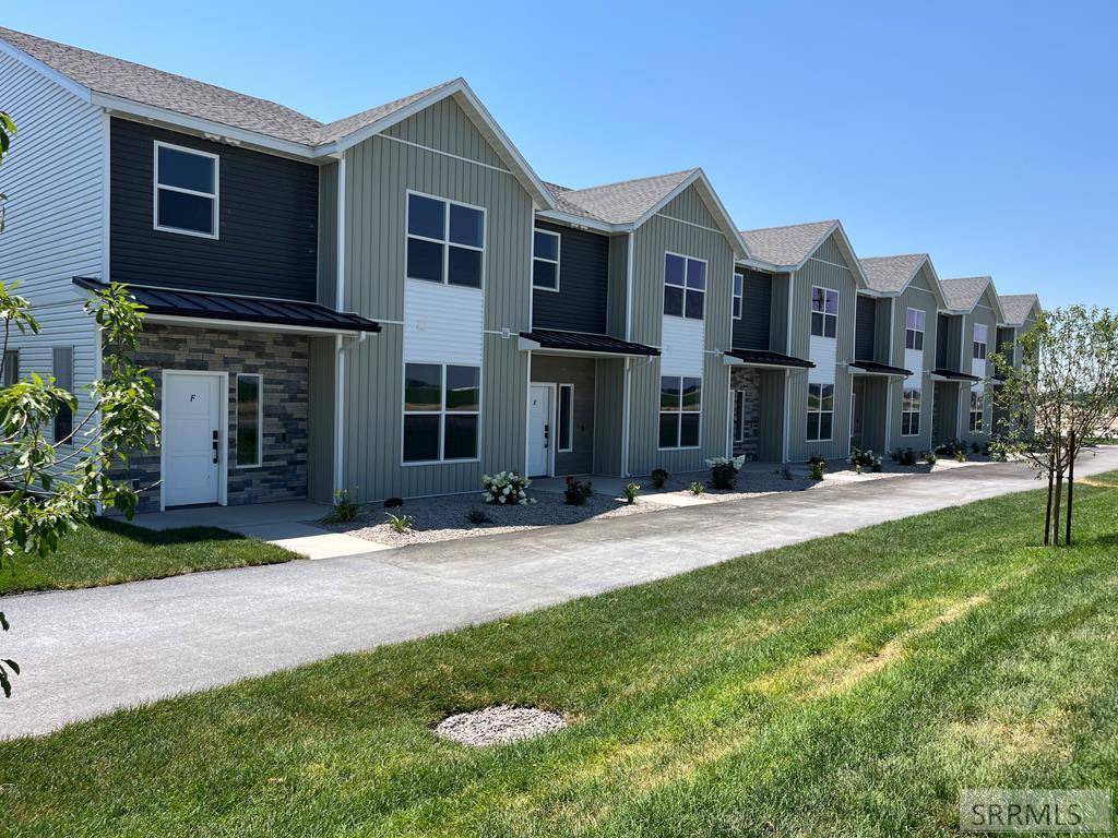 5600 Trueman St, Chubbuck, ID 83202