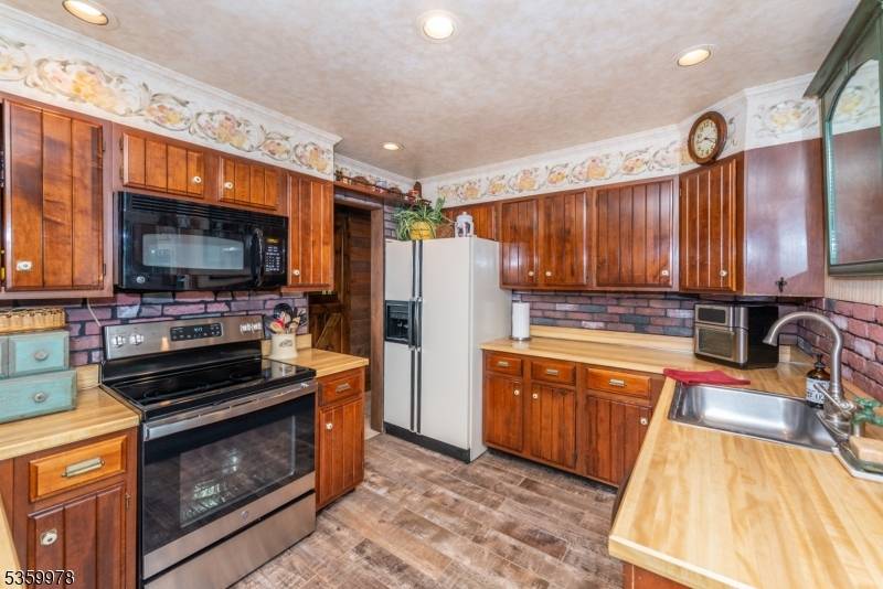 Stanhope Boro, NJ 07874,84 Brooklyn Rd