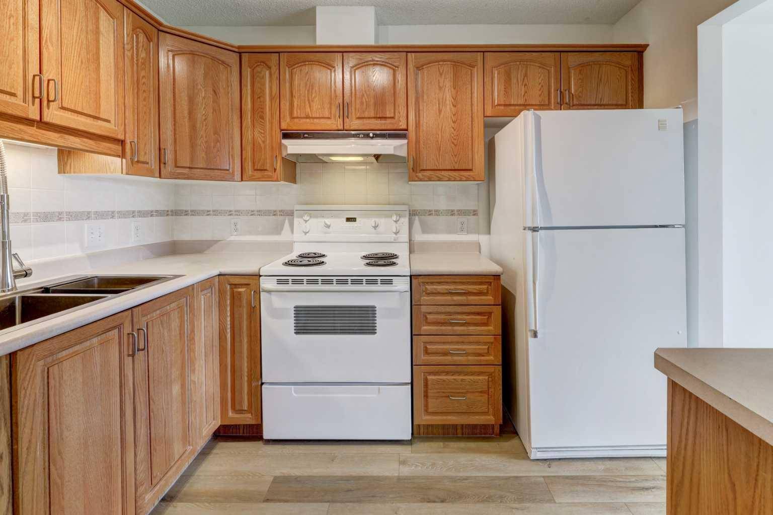 Calgary, AB T3G 4C9,3309 Hawksbrow PT NW #309
