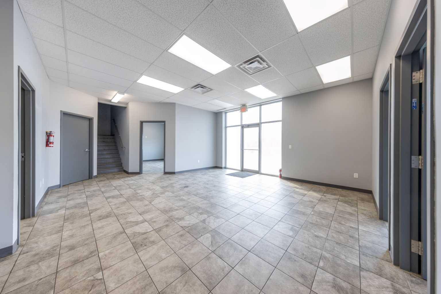 Lloydminster, AB T9V 3N6,7214 56 ST #A