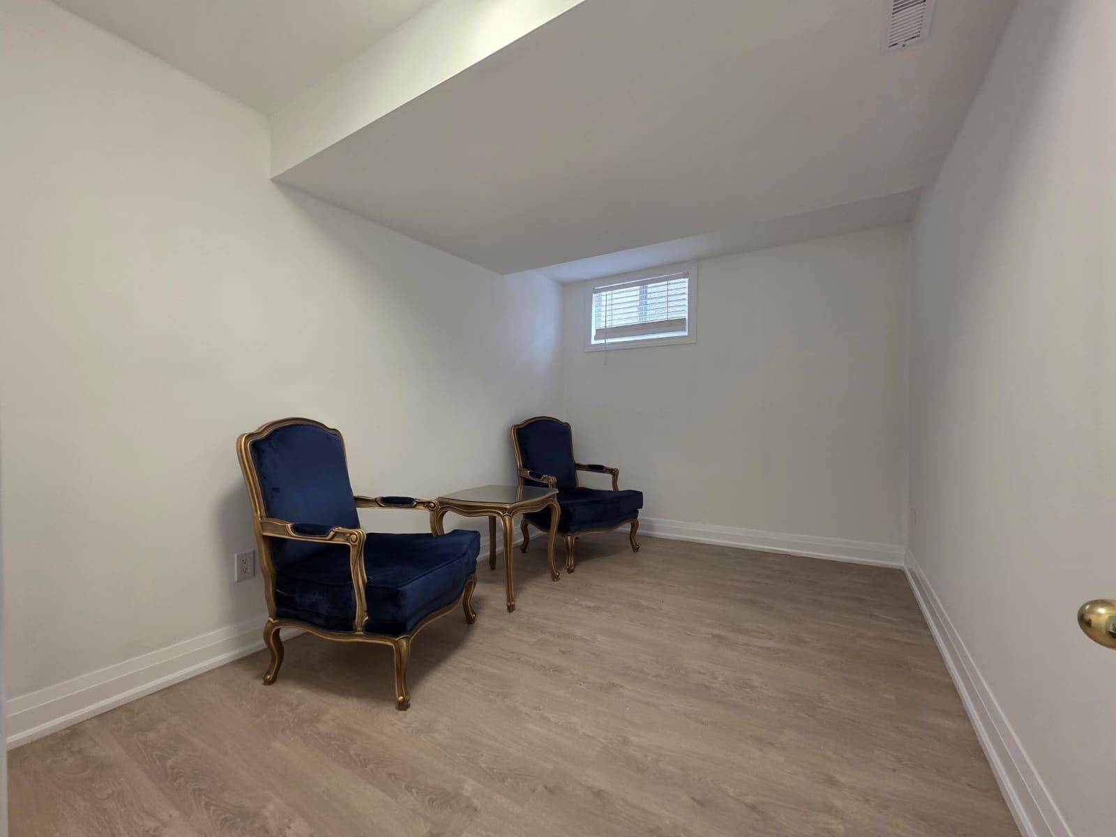 Newmarket, ON L3X 2Y6,438 Sydor CT #Bsmnt