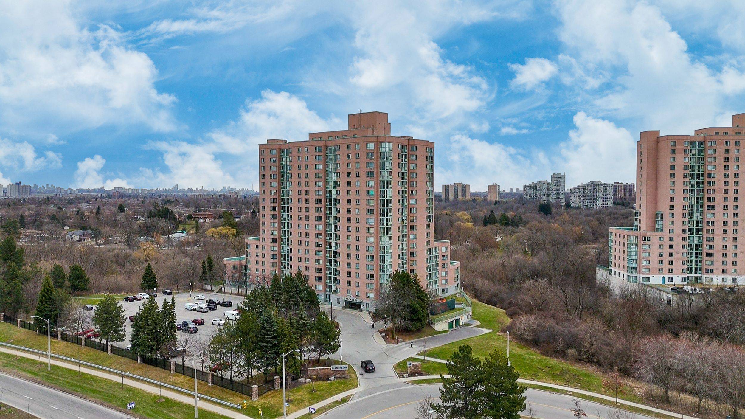 Toronto W10, ON M9V 5E7,61 Markbrook LN #413