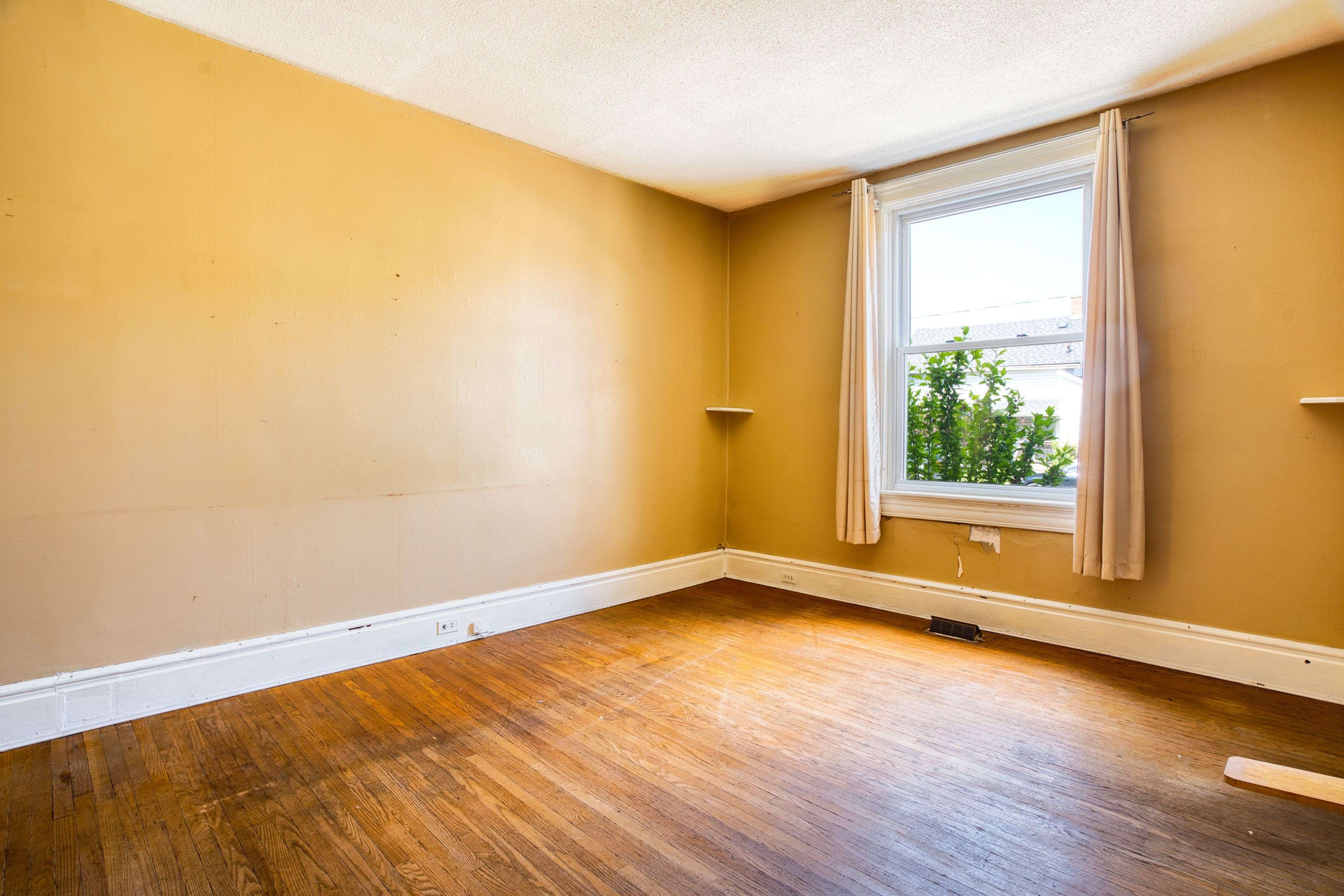 St. Thomas, ON N5R 3Y5,225 Ross ST