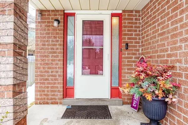 Whitby, ON L1N 9K4,15 Heaver DR