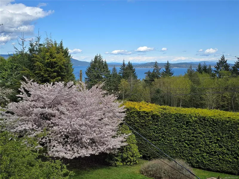 636 Butterfield Rd, Mill Bay, BC V0R 2P4
